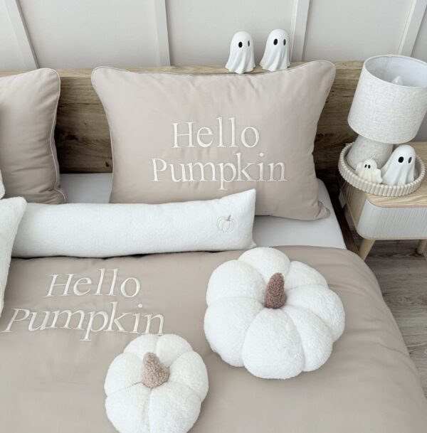 Pościel jesienna Hello Pumpkin - chłodny beż, haftowane detale, Simonila